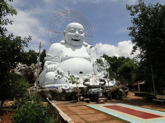 pagode Dalat Linh An statue