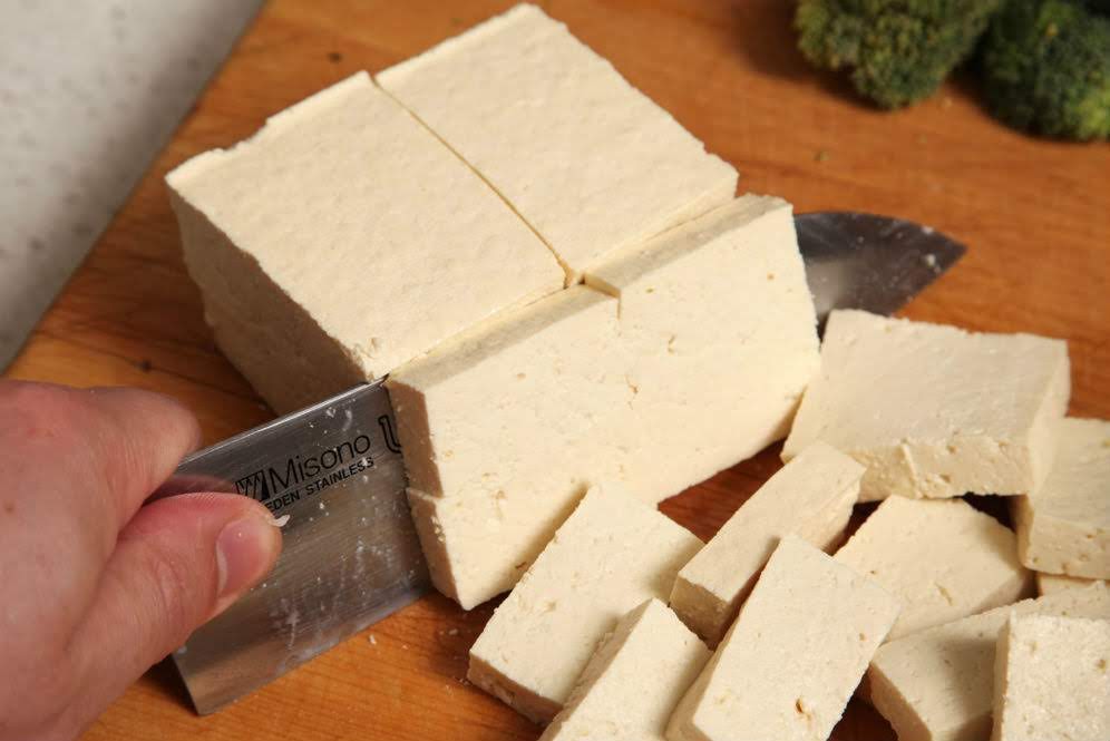 Recette du tofu à la sauce tomate simple en 20 minutes
