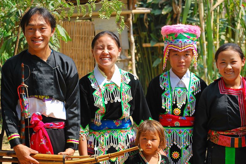 Rencontre des ethnies au Laos