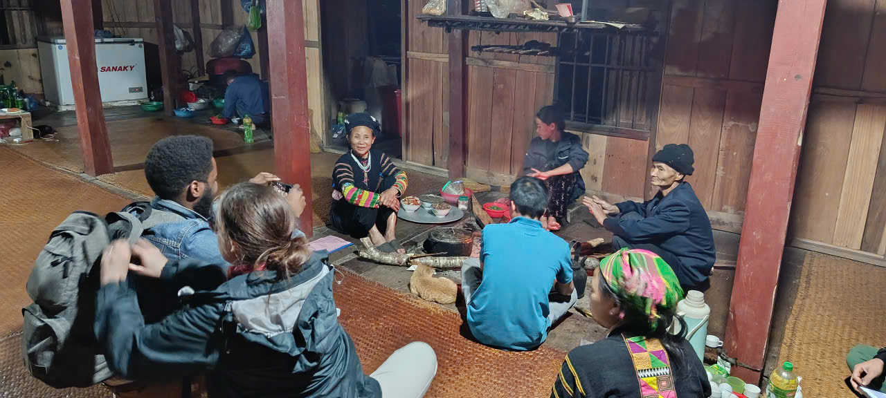 Rencontre locale lors d'un voyage &agrave; Bac Lac - Cao Bang