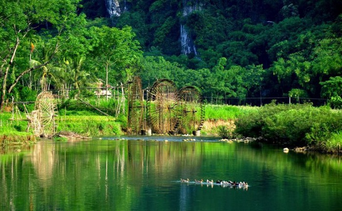 réserve naturelle Pu Luong roue eau
