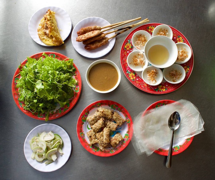 restaurant Hue lac thien, spéclialités de Hue, cuisine de Hue, gastronomie de Hue