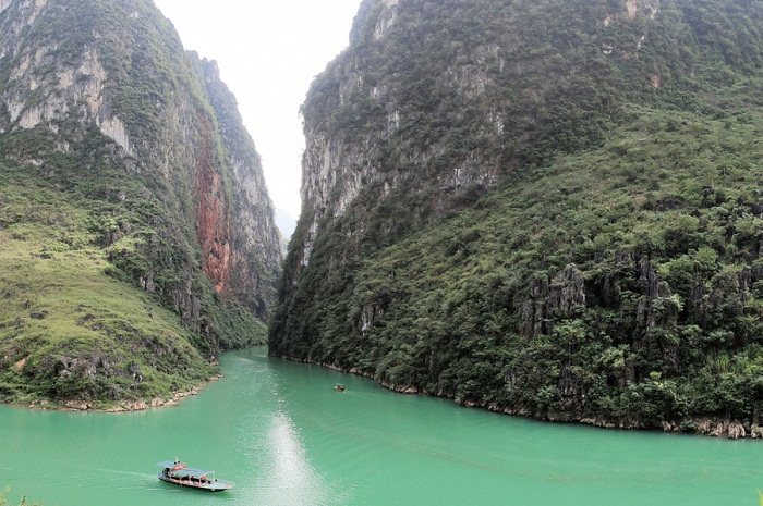 riviere Vietnam Nho Que bateau