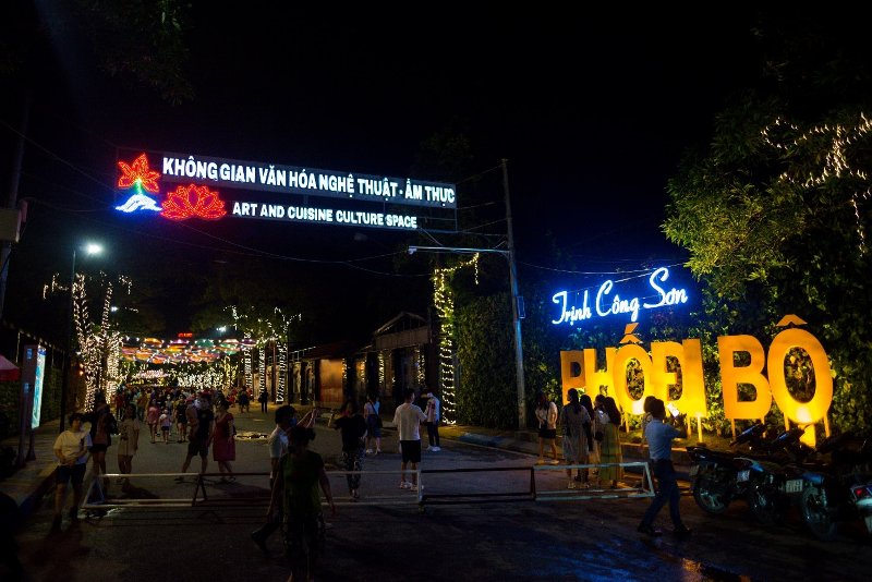 Les zones piétonnes de Hanoï - rue Trinh Cong Son