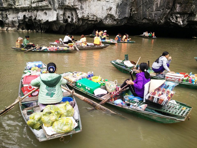 tam coc ninh binh rencontre, marché flottant de Tam Coc, Ninh Binh, baie d'Halong terrestre