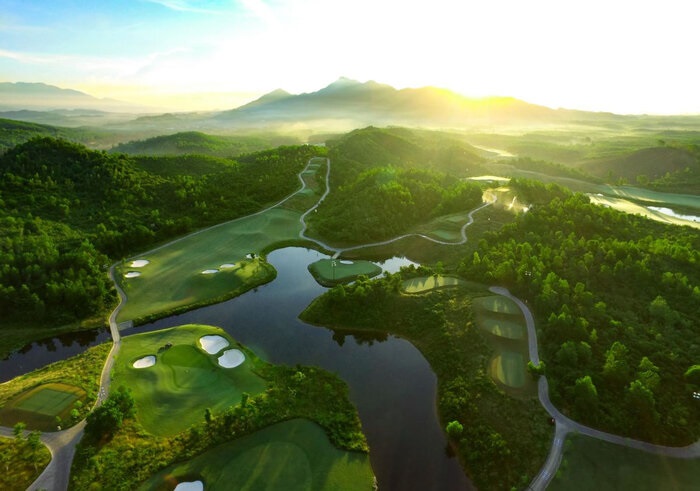 terrain golf Danang ba na, circuit, voyage, parcours, séjours golf Danang, Vietnam