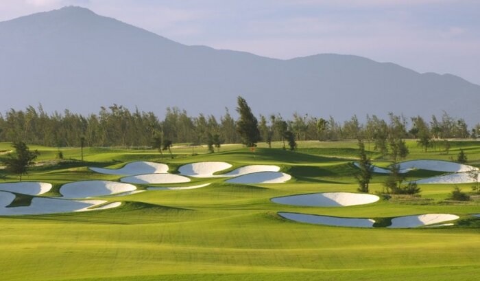 terrain golf Danang montgomerie, circuit, voyage, parcours, séjours golf Danang, Vietnam