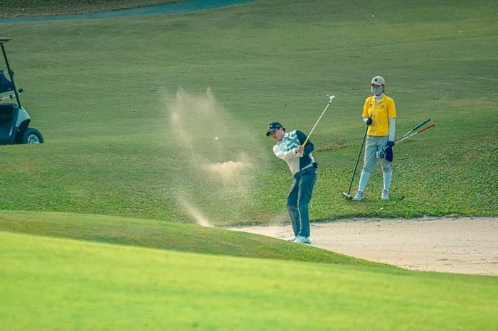terrain golf Hoa Binh phoenix golfeur