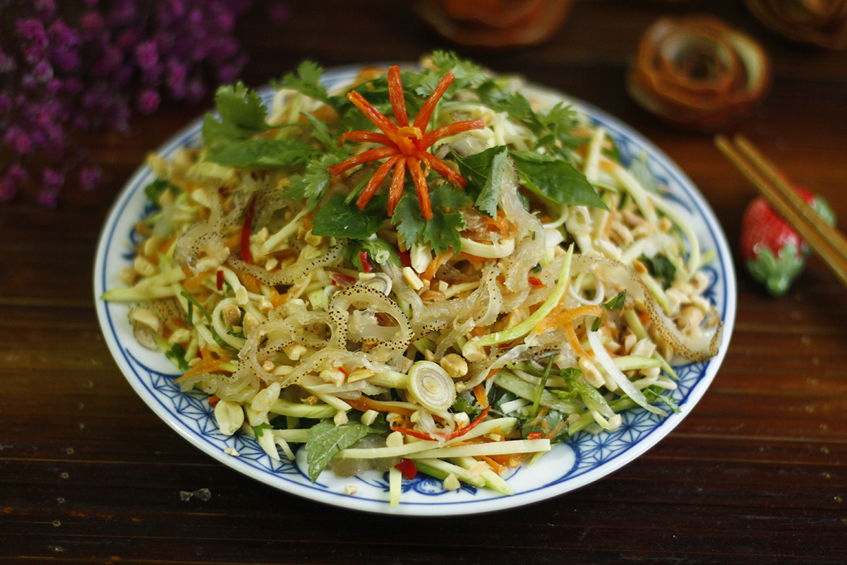 Recette de salade de méduse à la vietnamienne ( Nộm sứa xoài xanh )