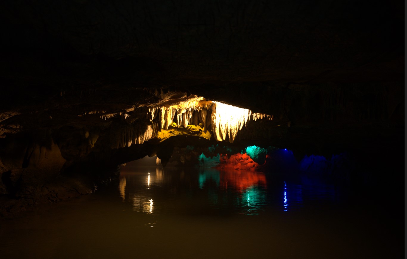 Grotte de Thien Ha à NInh Binh