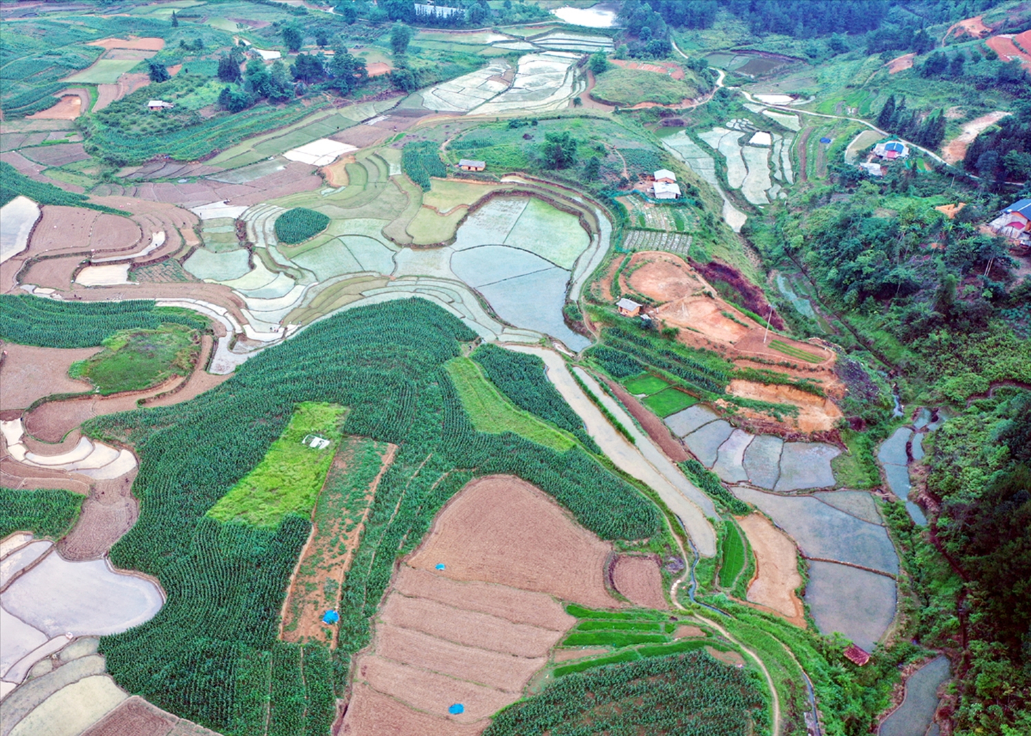 Le village de Nam Dam à Ha Giang vu d'en haut