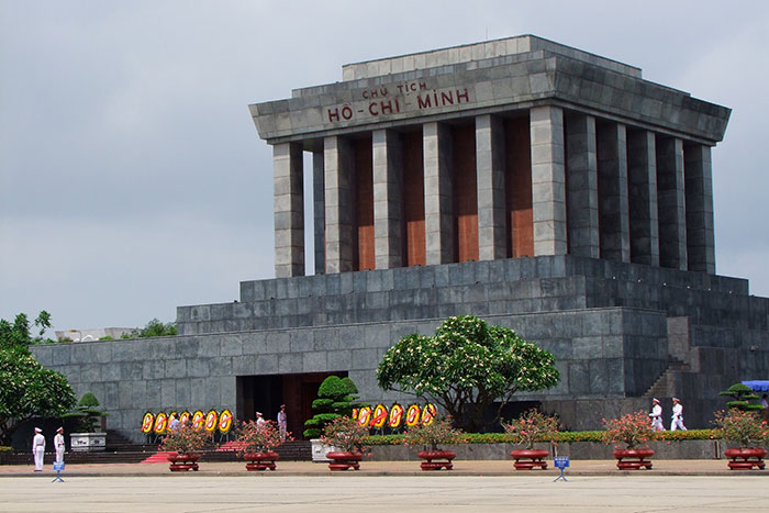 top 10 choses à faire à hanoi Mausolée Ho Chi Minh