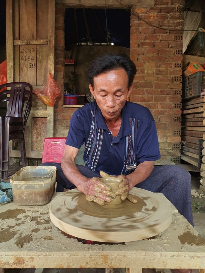 village poterie Thanh Ha artisan