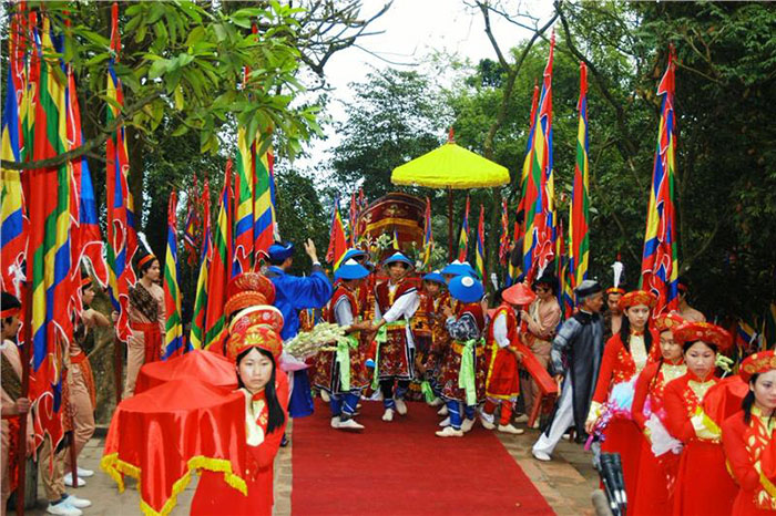 Visite nord Vietnam fête rois Hung
