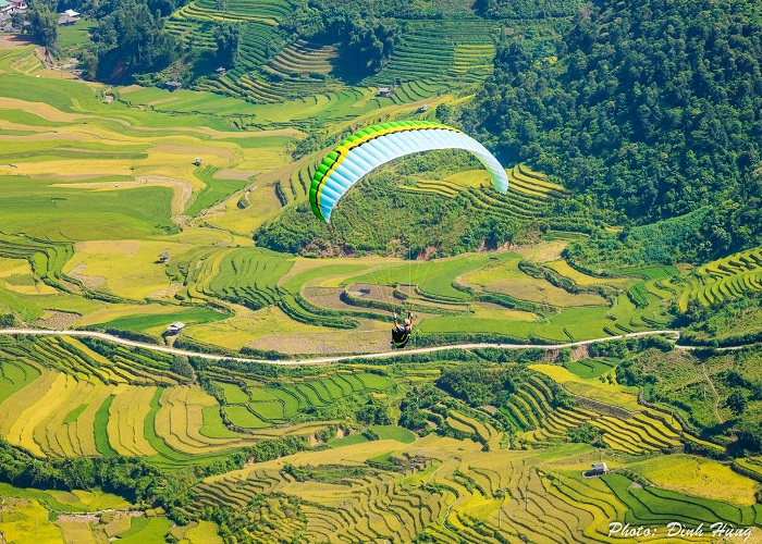 /voyage-nord-ouest-vietnam-mu-cang-chai-parachute
