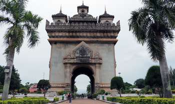 Vang Vieng – Vientiane – visite